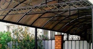 Навесы из профильной трубы для частного дома в Чебоксарах - МонолитЧбк от 1566 руб.